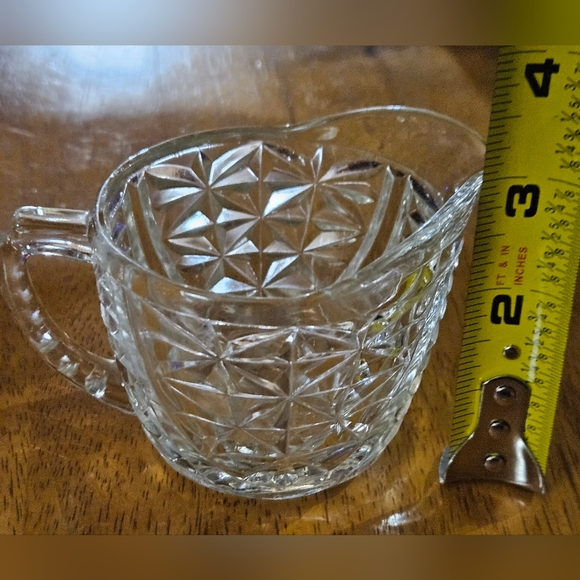 Anchor Hocking "Stars and Bars" clear pressed glass open sugar bowl and creamer - Picture 7 of 9